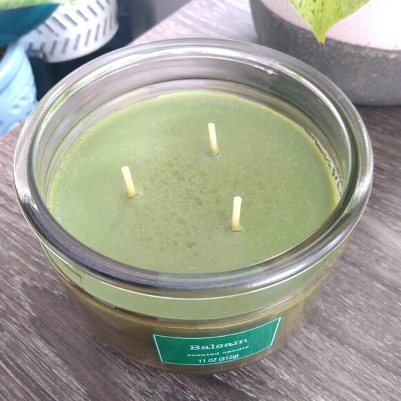 Balsam Scented Candle - Picture 3 of 7